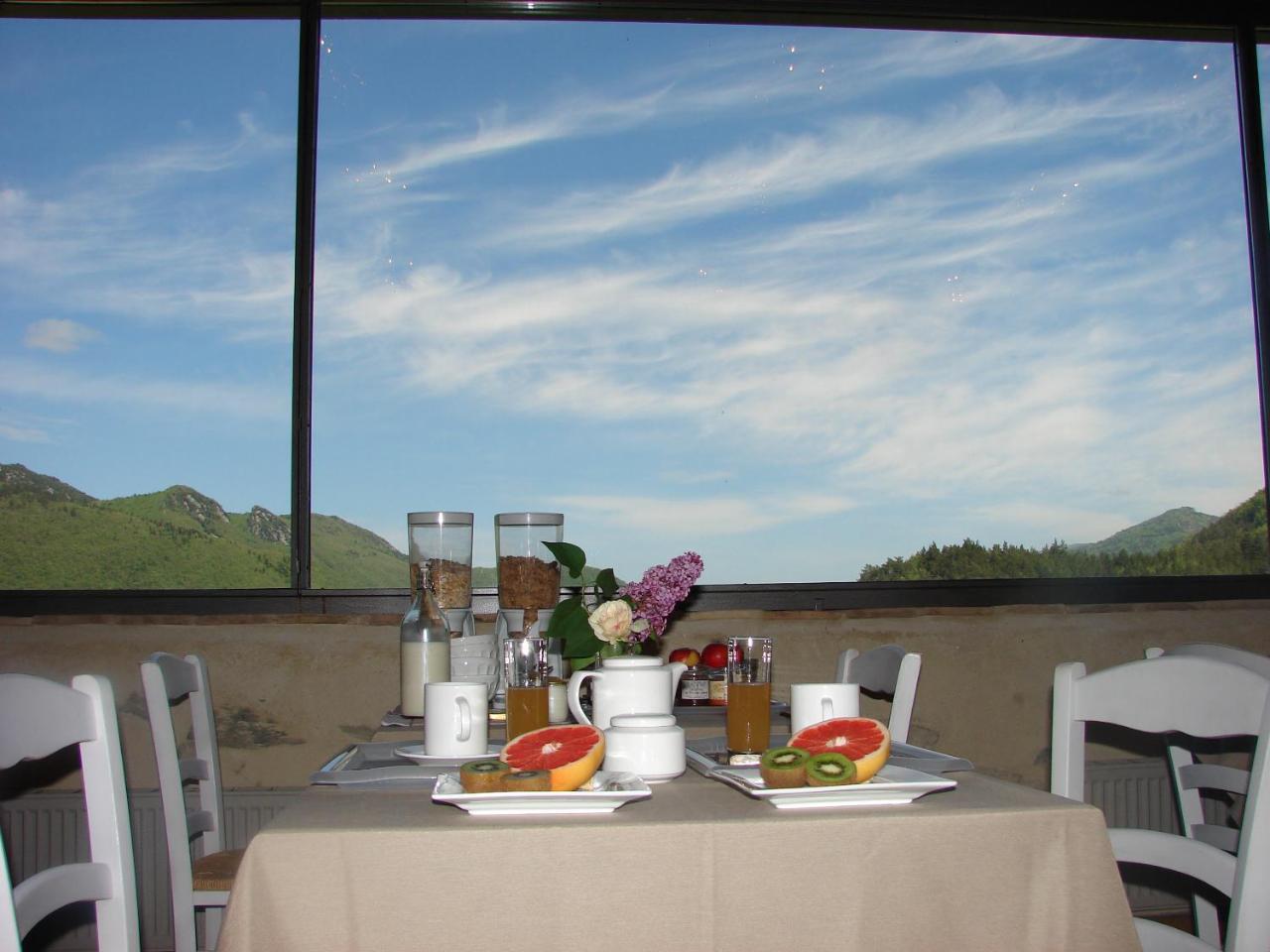 Domaine Des Massols Bed & Breakfast Marsat Exterior foto